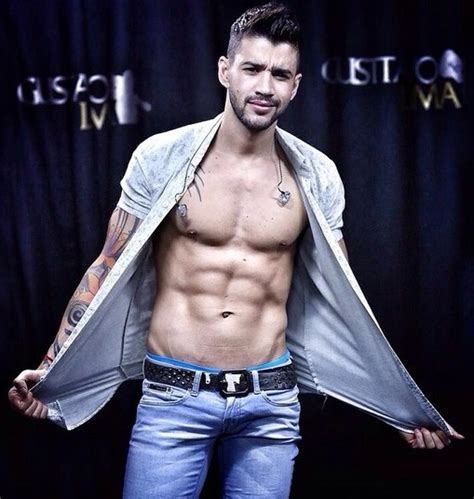 gusttavo lima nudes|Fotos do gostoso Gusttavo Lima nu (pelado)